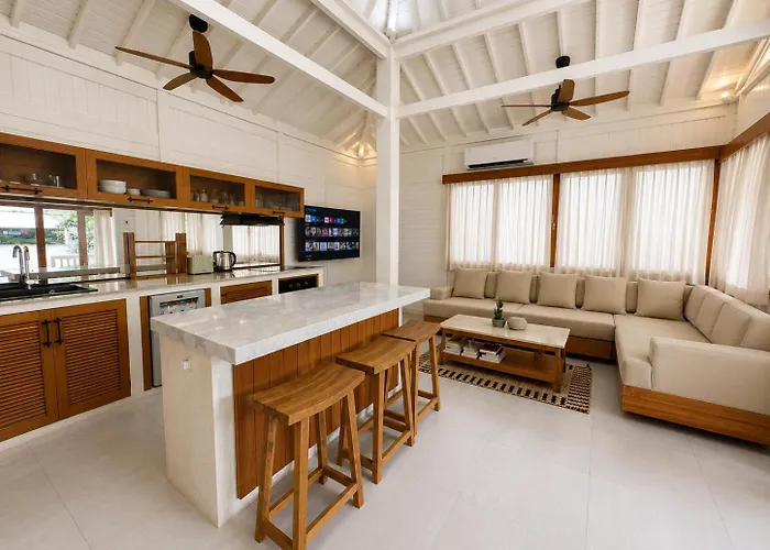 The Hidden Escapes Bingin- 2 Bedroom Boho With Pool Near Cafes, Shops & Villa